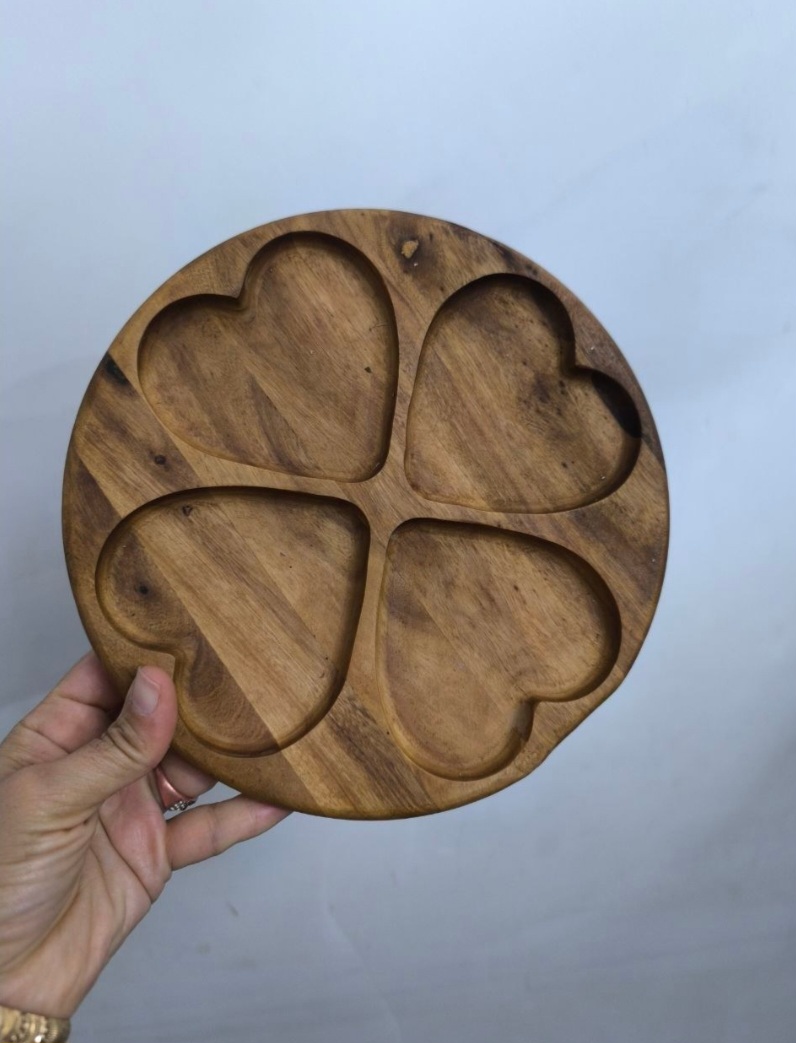اردو خوری ۵ خانه چوبی